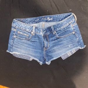 Size 8 American eagle shorts
